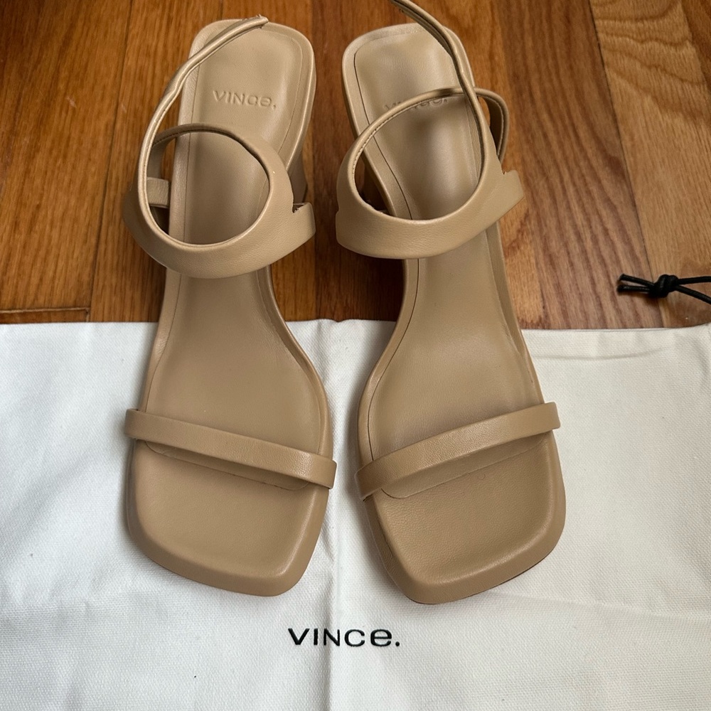 New Vince sandals heels (size 8)
